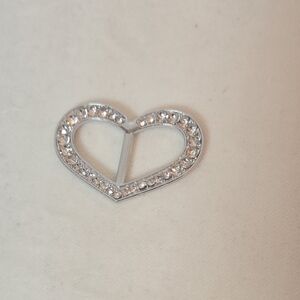 Elegant Silver Heart Pendant Reversible Scarf Charm